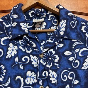 Sunset Hightway Blue/White Floral Short Sleeve Button Down - L